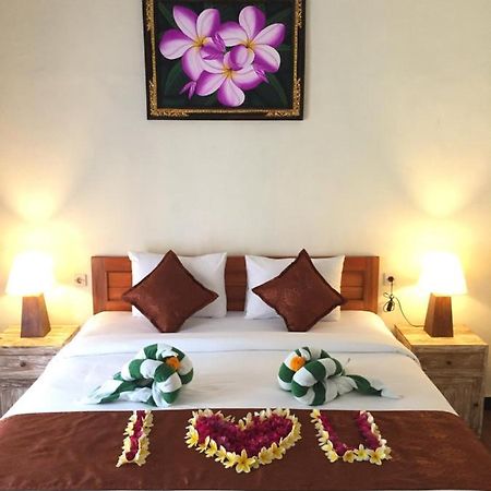 D'Lebah Homestay Nusa Penida Exteriör bild