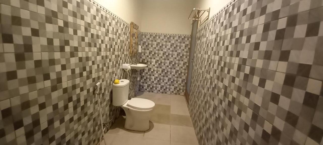 D'Lebah Homestay Nusa Penida Exteriör bild